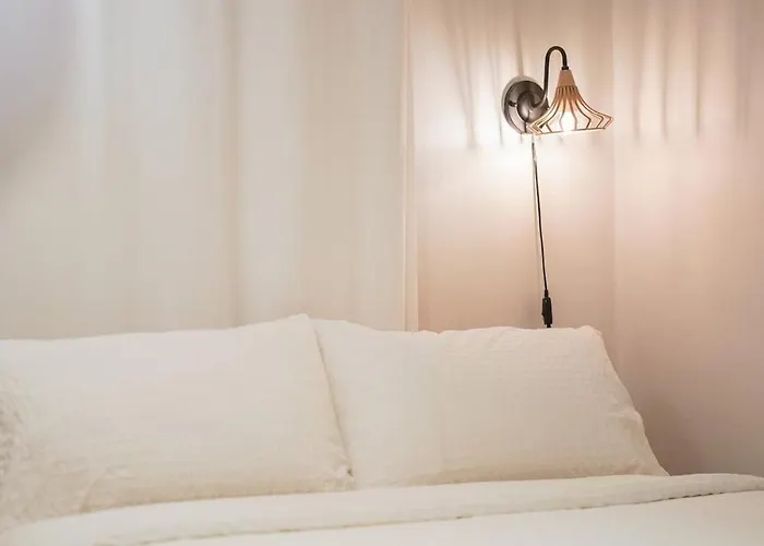 Location- Fully Renovated 2br In Of Itaewon アパート ソウル特別市