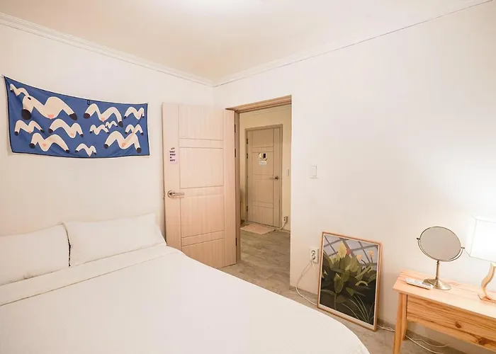 アパート Location- Fully Renovated 2br In Of Itaewon ソウル特別市