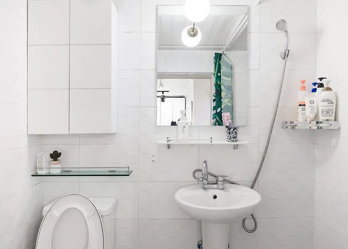 Location- Fully Renovated 2br In Of Itaewon アパート